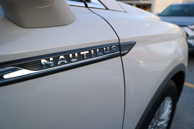 2019 Lincoln Nautilus Standard